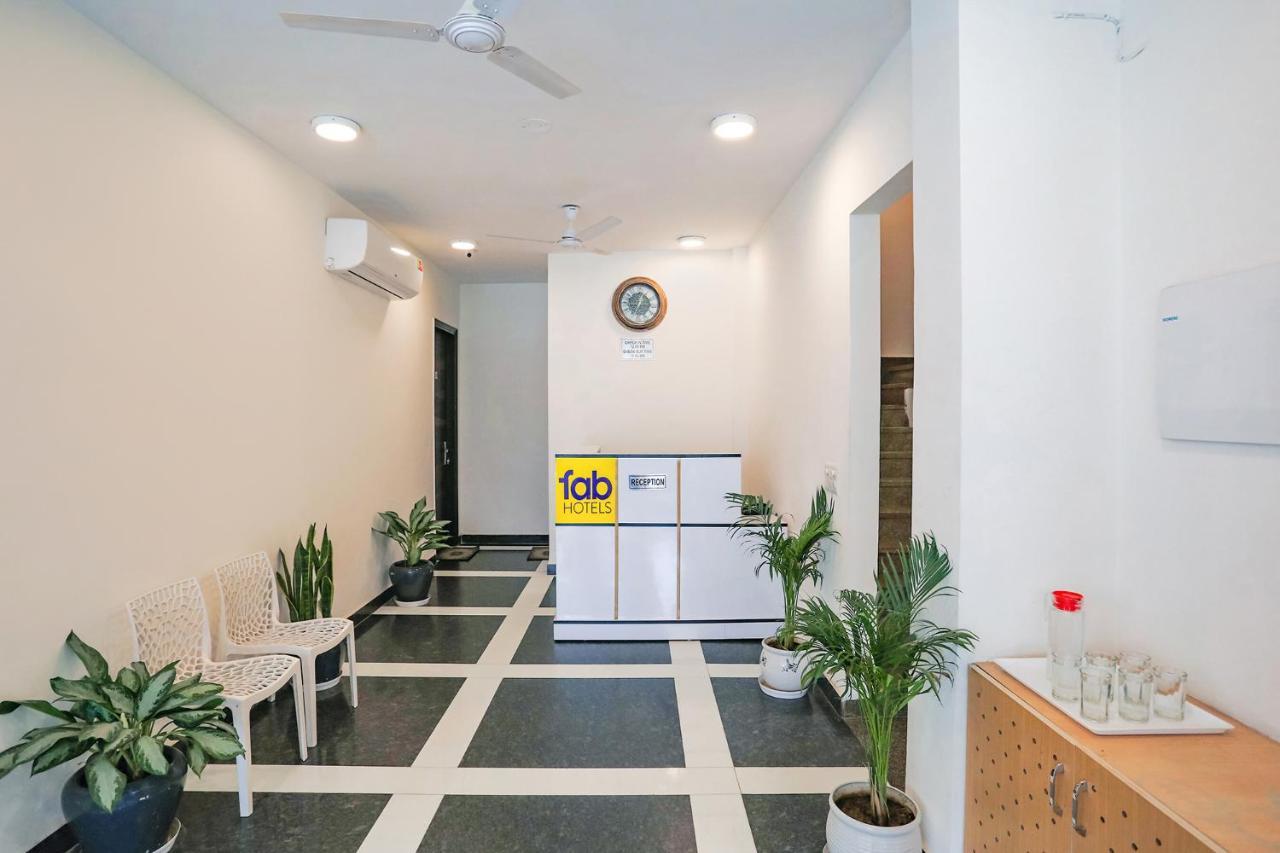 Fabhotel Ab Inn Huda City Center 구르가온 외부 사진