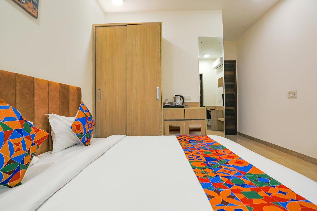 Fabhotel Ab Inn Huda City Center 구르가온 외부 사진